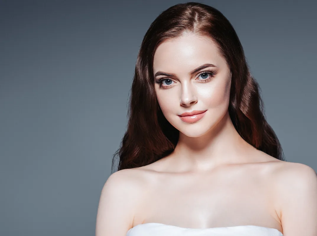 Cabelo misto: cuidados para cabelos com raiz oleosa e pontas secas
