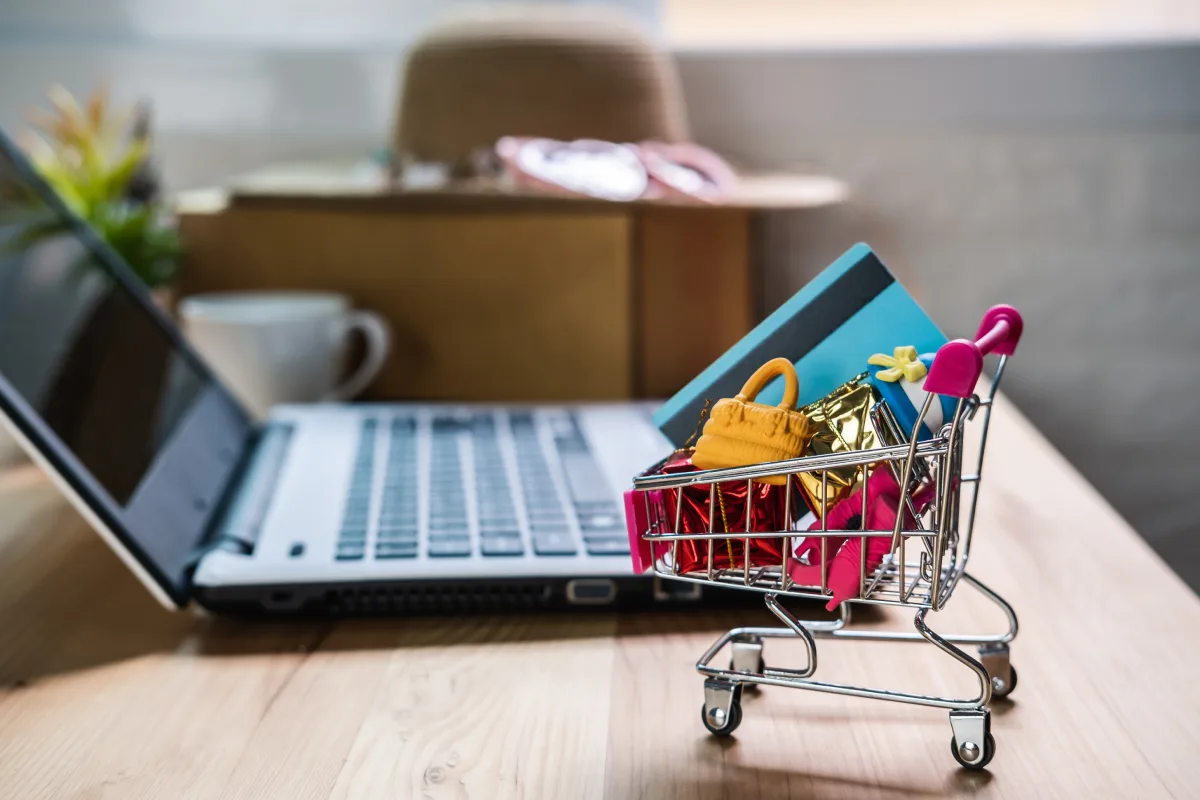 Como começar uma venda de cosméticos online do zero?