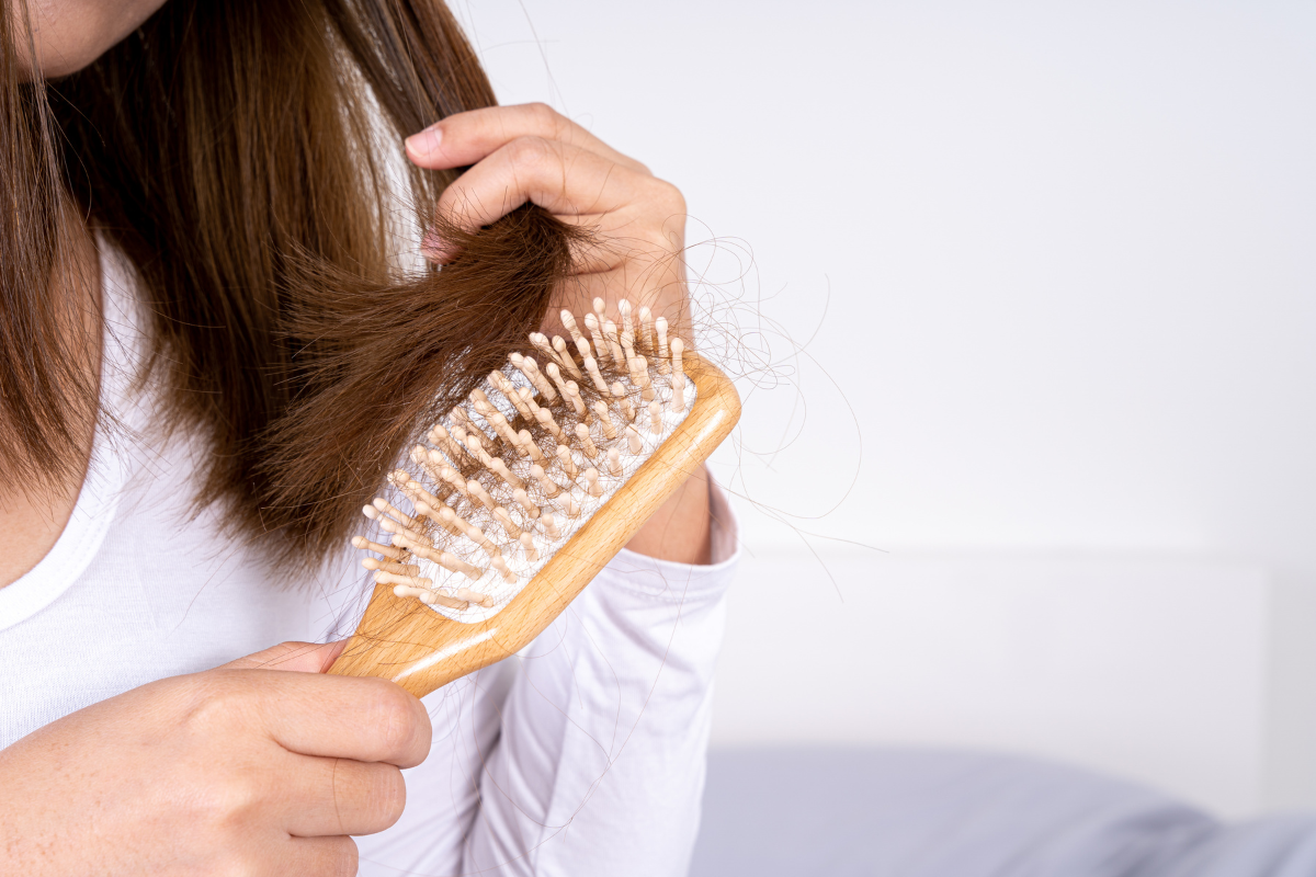 Qual a melhor forma de tratar o cabelo com quebra?