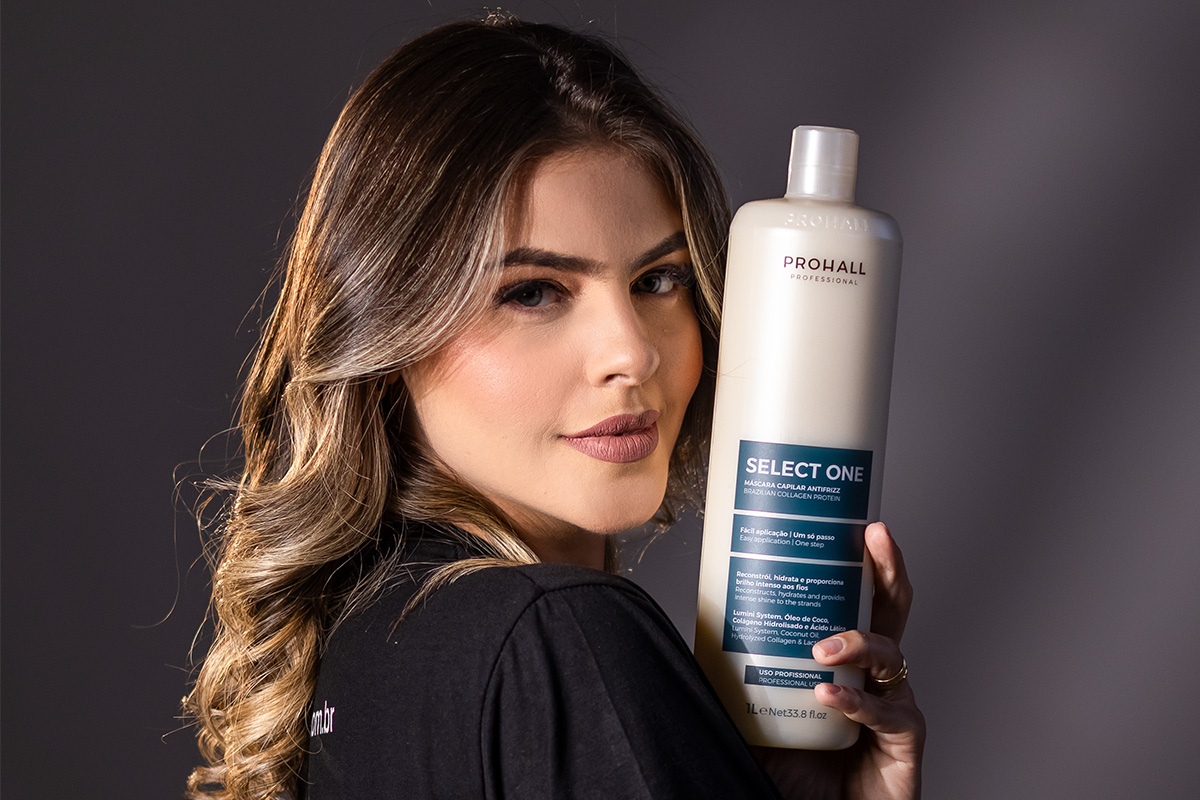 Antifrizz para cabelos coloridos: como manter a cor e o controle